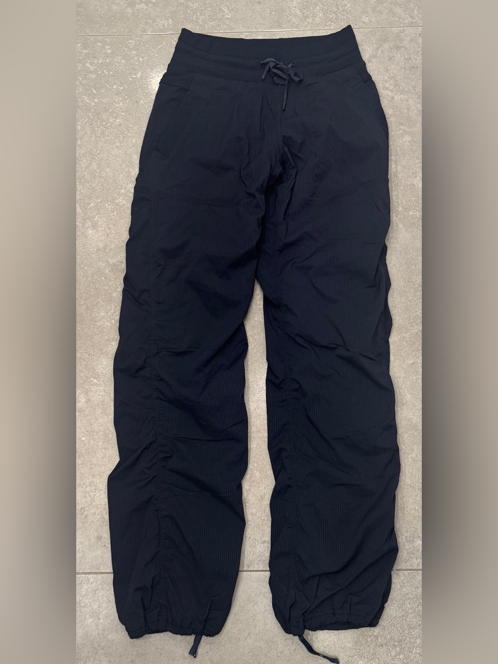 Women’s navy lulu look lulelemon joggers